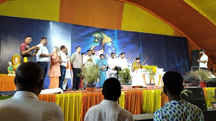 श्रीमद्भागवत कथा से होता है आत्मिक मुक्ति का मार्ग प्रशस्त : शिवानन्द भाई श्री महाराज