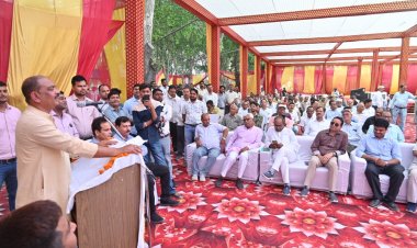 राष्ट्र निर्माण में श्रमिकों का योगदान अमूल्य : प्रवीण पटेल