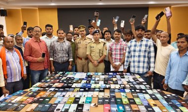 सोनभद्र में खोए हुए 336 मोबाइल बरामद, अनुमानित कीमत 65 लाख रुपये