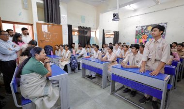 मुख्यमंत्री ने राजकीय सर्वोदय विद्यालय का किया औचक निरीक्षण