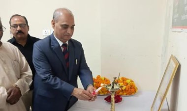 प्रयागराज : राष्ट्रीय लोक अदालत में 2,30,121 वादों का रिकार्ड निस्तारण