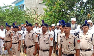 सी आर पी एफ जवान का हार्ट फेल से निधन सैन्य सम्मान के साथ किया गया अंतिम संस्कार