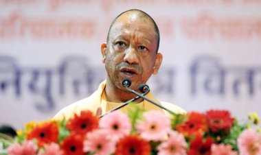मुख्यमंत्री योगी आदित्यनाथ ने बेमौसम बारिश व आकाशीय बिजली गिरने से हुई जनहानि का लिया संज्ञान