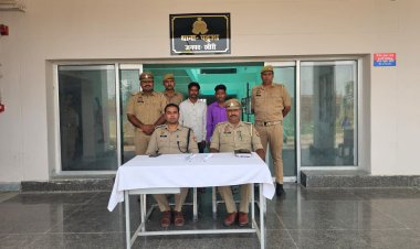 लखीमपुर खीरी पुलिस ने गैंगस्टर एक्ट में वांछित 25-25 हजार के दो शातिर गो तस्करों को किया गिरफ्तार