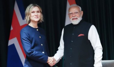 प्रधानमंत्री मोदी ने आइसलैंड की प्रधानमंत्री से की मुलाकात
