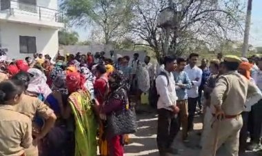 वेतन बढ़ोत्तरी की मांग को लेकर नैरोलैक्स कर्मचारियों का प्रदर्शन, बिठूर रोड पर लगा जाम
