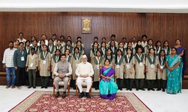 सरकारी स्कूलों में उत्कृष्टता को बढ़ावा देने की जरूरत : उपराष्ट्रपति