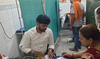 जौनपुर के जिला अस्पताल में विशेषज्ञ डॉक्टरों और जांच सुविधाओं का अभाव, मरीज निजी अस्पतालों पर निर्भर