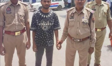 कानपुर में रेलवे क्रॉसिंग के पास युवक तमंचे समेत गिरफ्तार