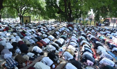यूपी में शांतिपूर्ण रही बकरीद: न सड़क पर नमाज, न खुले में कुर्बानी