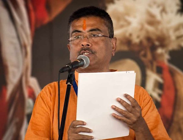 पश्चिम बंगाल में पहली भाजपा सरकार का गठन, शुभेंदु अधिकारी संग पांच मंत्रियों ने ली शपथ