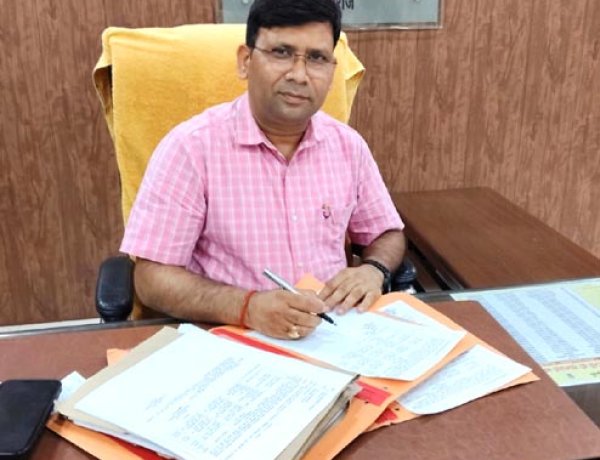 लम्बे समय से गैरहाजिर नौ महिला सहायक अध्यापक बर्खास्त