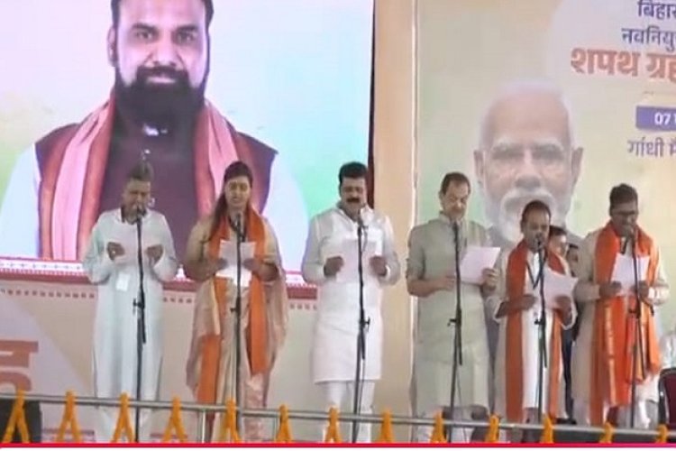 बिहार में सम्राट कैबिनेट का विस्तार, भाजपा से 15 और जदयू कोटे से 12 मंत्रियों ने ली शपथ