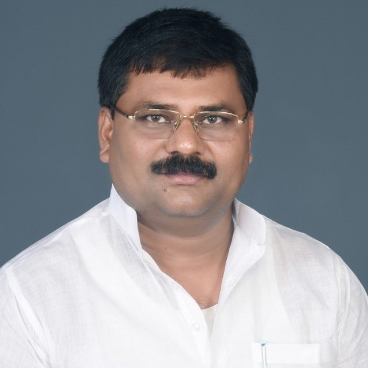 तेजस्वी की हालत ‘‘खिसियानी बिल्ली खंभा नोचे’’ जैसीय मुद्दों के दिवालियापन से जूझ रहे हैं : उमेश सिंह कुशवाहा