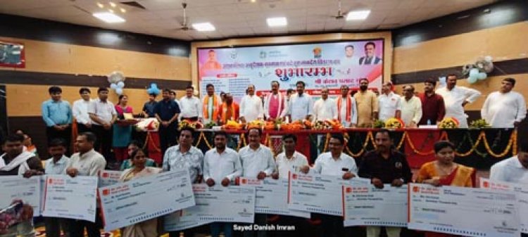 अनुदेशक शिक्षा व्यवस्था की महत्वपूर्ण कड़ी : केशव प्रसाद मौर्य