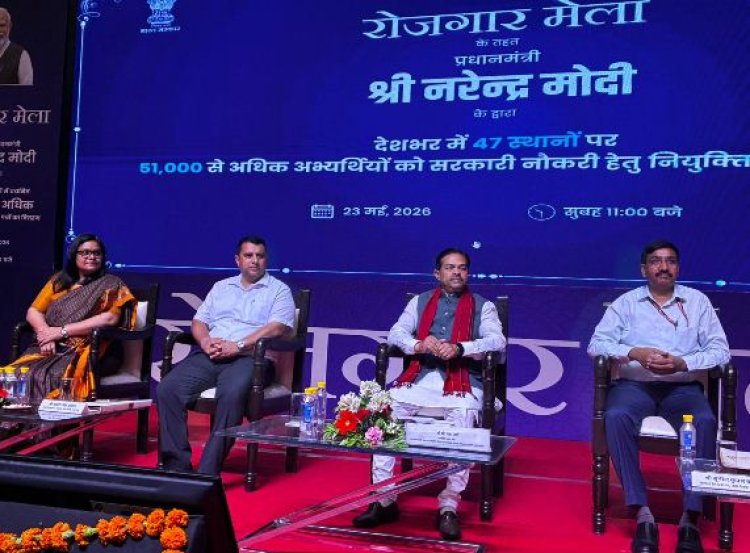 युवाओं के सपनों को नई उड़ान देने का माध्यम बन रहे रोजगार मेले : बी.एल.वर्मा