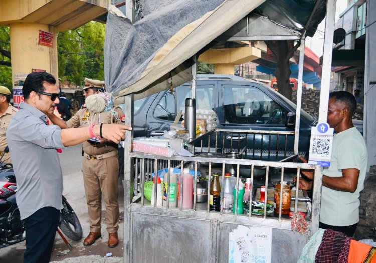 पुलिस कमिश्नर ने वाराणसी-प्रयागराज हाईवे का किया निरीक्षण, अवैध स्टैंड और अतिक्रमण पर सख्ती के निर्देश