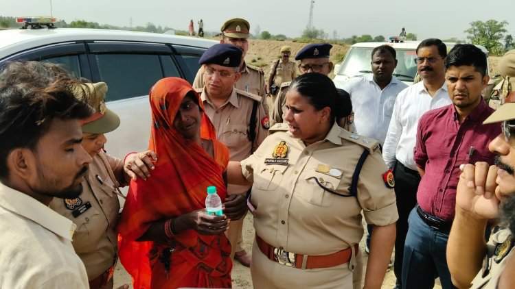 किशोरी की हत्या कर शव झोपड़ी के पास फेंका, जांच में जुटी पुलिस