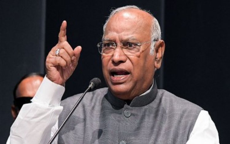 पेट्रो पदार्थों की महंगाई पर कांग्रेस हमलावर खरगे बोले- जनता को राहत क्यों नहीं