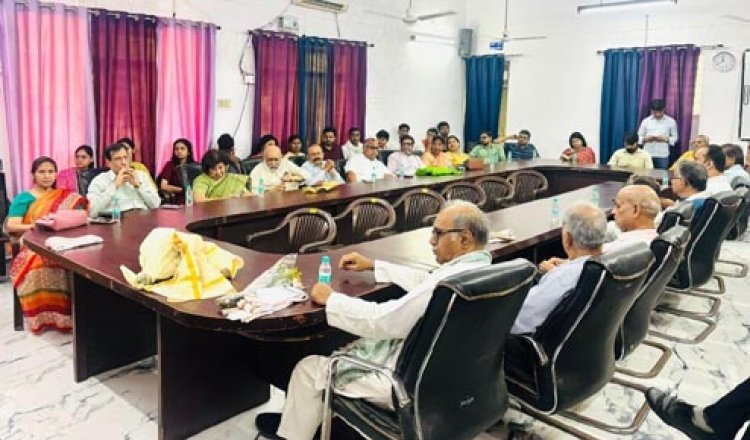 भारत और हिन्दी प्रेम कामिल बुल्के के चिंतन का केंद्रीय भाव रहा : नीला प्रसाद
