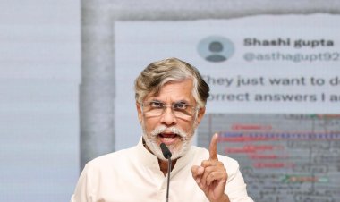पेपर लीक से ध्वस्त हो रही शिक्षा व्यवस्था, युवाओं का भविष्य संकट में: पवन खेड़ा