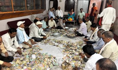 मां विंध्यवासिनी के दानपात्रों में उमड़ी श्रद्धा, तीन पेटिकाओं से निकले 22 लाख रुपये