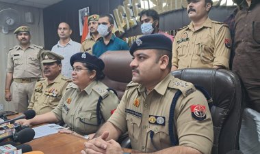 नोएडा पुलिस ने गांजा बेचने वाले दो तस्कराें किया गिरफ्तार, 37 किलो 700 ग्राम गांजा बरामद