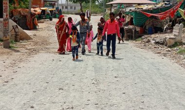 मां के दरबार तक ‘कांटों भरा सफर’! सड़क चौड़ीकरण अधूरा, श्रद्धालु ठोकर खाते पहुंच रहे शीतला धाम