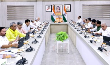 पर्यटन को सांस्कृतिक पुनर्जागरण, रोजगार सृजन और वैश्विक पहचान से जोड़कर आगे बढ़ाएं : मुख्यमंत्री योगी