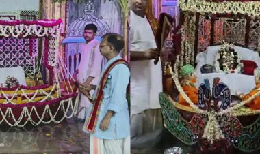 श्री द्वारकाधीश महाराज ने की नौका बिहार, मनोरम झांकी के श्रद्धालुओं ने किए दर्शन