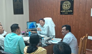 संस्कृत माध्यमिक विद्यालयों में शैक्षिक वातावरण सुदृढ़ करने काे हुई समीक्षा बैठक