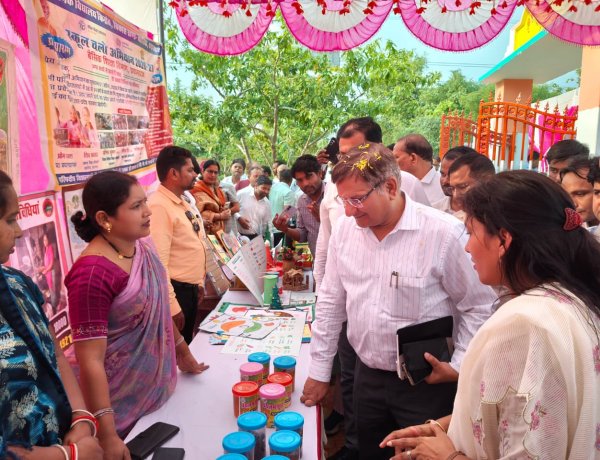 योजनाओं का शत-प्रतिशत लाभ पात्रों तक पहुंचे : अजय कुमार शुक्ला