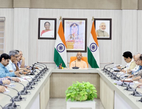 युवाओं के लिए रोजगार सृजित करने वाली नीति बनाएं : मुख्यमंत्री योगी