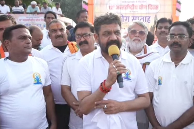 देश योग करेगा तो स्वस्थ्य और निरोग रहेगा, भविष्य में यह देश विश्व गुरु बनेगा : डॉ दयाशंकर मिश्र