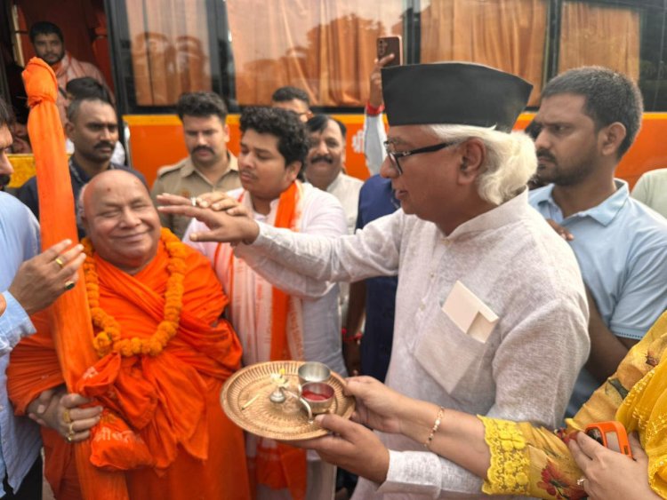 पद्म विभूषण जगद्गुरु रामभद्राचार्य की 09 दिवसीय कथा का लखनऊ में हुआ भव्य शुभारंभ