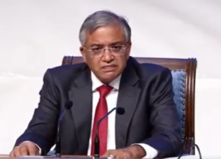 आगरा में सीईसी ज्ञानेश कुमार ने परिवार संग किए महादेव के दर्शन, बोले- शुद्ध मतदाता सूची ही निष्पक्ष चुनाव की नींव