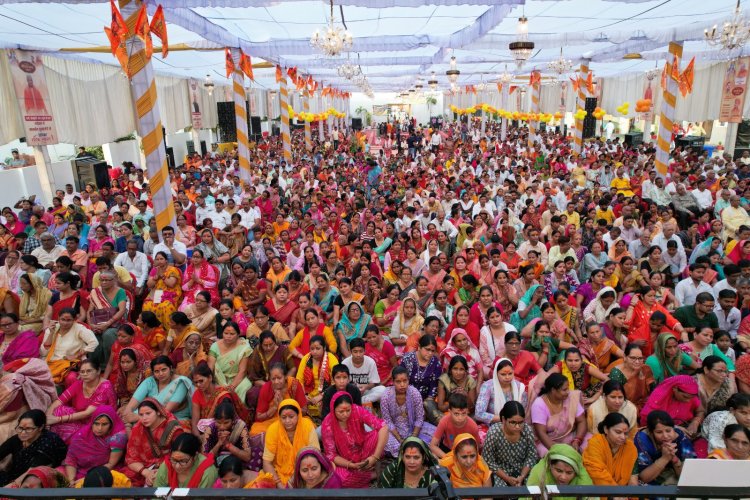 लखनऊ नवाबों का नहीं वीरवर लक्ष्मण का नगर : रामभद्राचार्य