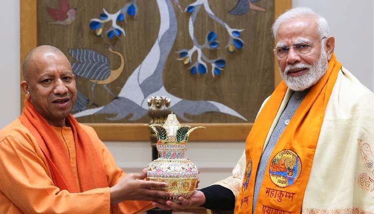 प्रधामंत्री मोदी ने दी मुख्यमंत्री योगी को जन्मदिन की बधाई, बधाइयों का तांता