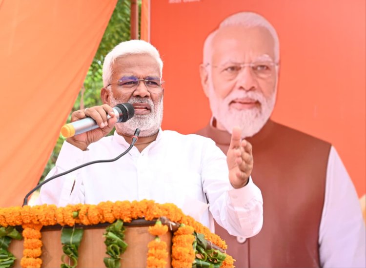 मोदी के नेतृत्व में 25 करोड़ लोग गरीबी से बाहर आए, कोई पात्र व्यक्ति योजनाओं से वंचित नहीं रहेगा : स्वतंत्र देव सिंह