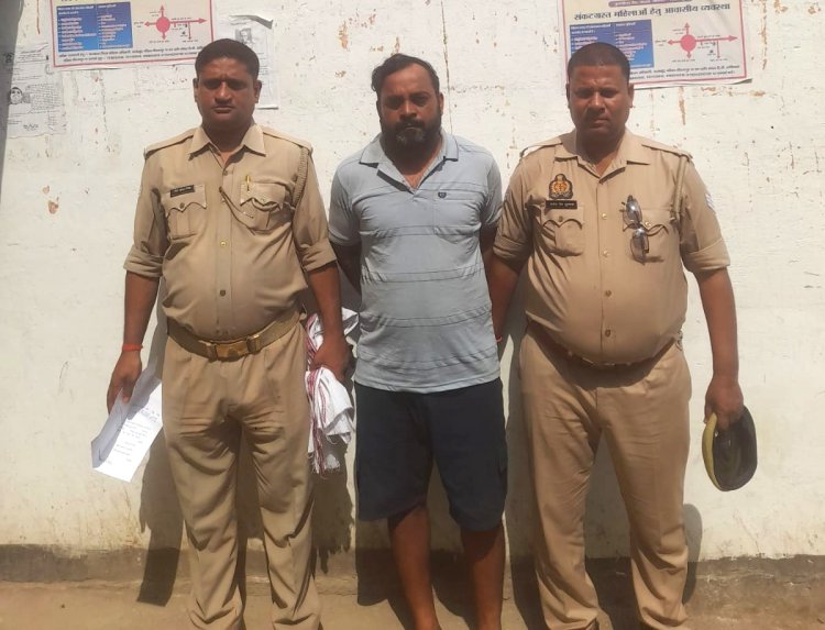 मीरजापुर : पुलिस ने 10 किलो गांजा के साथ एक आराेपित काे गिरफ्तार किया