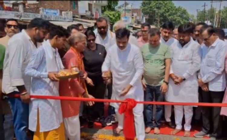 बहराइच : रेलवे ओवरब्रिज को सांसद डॉ आनन्द गोंड ने किया लोकार्पित, बोले- जाम से मिलेगी मुक्ति