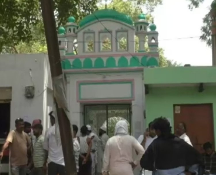 नार्दन रेलवे बहुत जल्द गंज-ए- शहीदा मस्जिद पर एक्शन ले सकता है 
