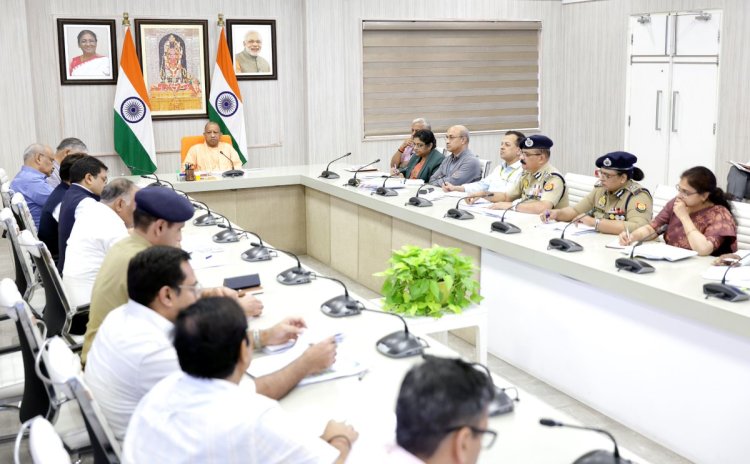 लखनऊ की दुर्भाग्यपूर्ण घटना प्रदेश के लिए बड़ा सबक, फायर सेफ्टी मानकों से कोई समझौता नहीं : मुख्यमंत्री योगी