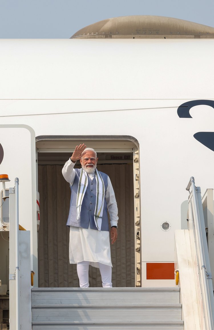  प्रधानमंत्री मोदी सेशेल्स के लिए दिल्ली से रवाना