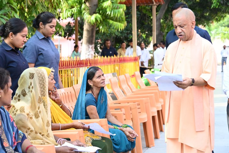 जरूरतमंदों के इलाज और मकान की व्यवस्था कराएगी सरकार : सीएम योगी