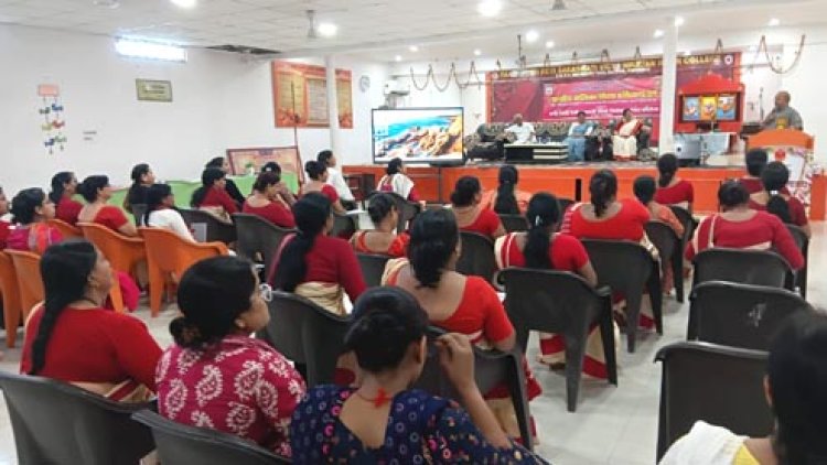 पांच दिवसीय बालिका शिक्षा प्रशिक्षण वर्ग में व्यक्तित्व विकास और संस्कारों पर मंथन