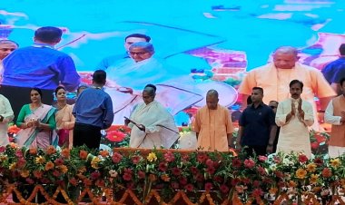 शिक्षा समाज की आधारशिला, इसके बगैर कुछ भी हो पाना संभव नहीं : योगी आदित्यनाथ