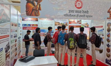 सरकारी उपलब्धियों की प्रदर्शनी में दिख रहा रेलवे का आधुनिक रूप