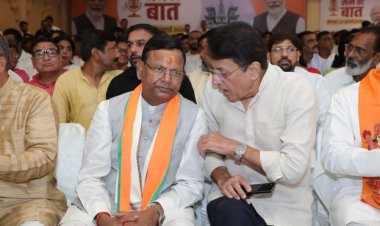 केशव मौर्य व ब्रजेश पाठक ने लखनऊ व पंकज चौधरी ने मेरठ में सुनी 'मन की बात'
