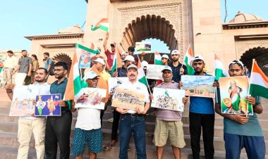 कारगिल विजय दिवस: श्री काशी विश्वनाथ धाम में सेना के शौर्य को युवाओं ने किया नमन